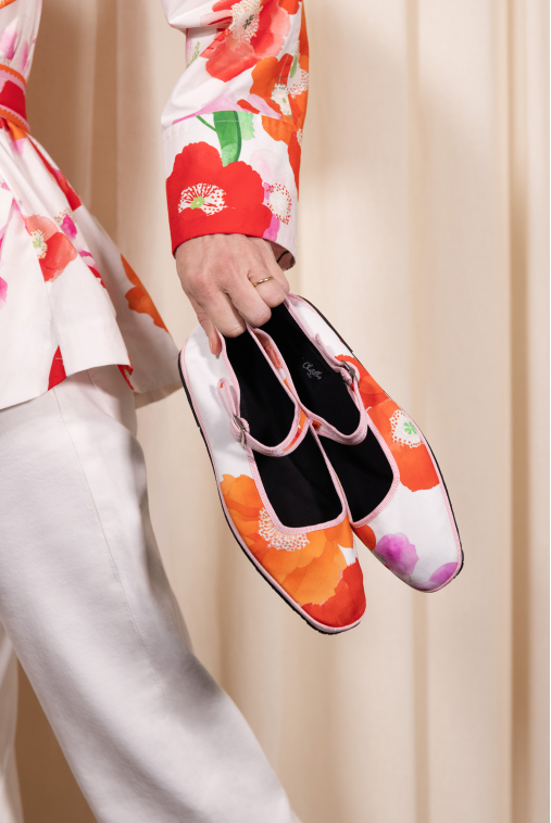 Furlanes Mary Janes White Poppies